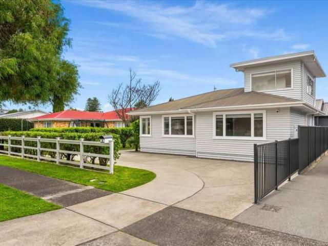 House for sale in Omokoroa, Bay Of Plenty
