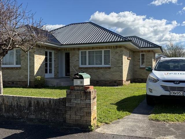 House for rent in Hamilton East, Hamilton City