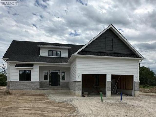 House for sale in Springwater