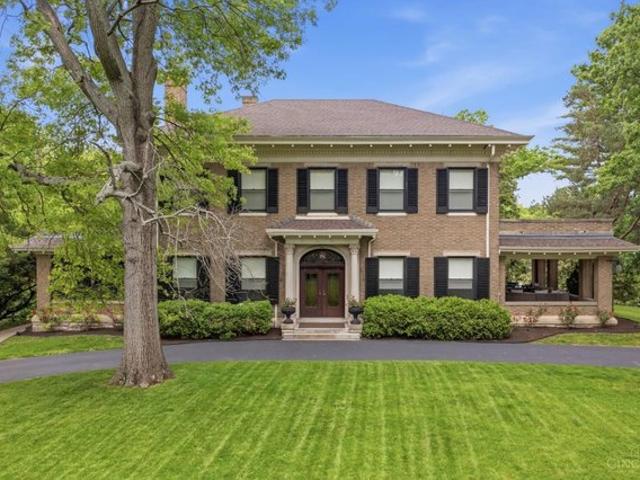 House for sale in Roselawn, Ohio