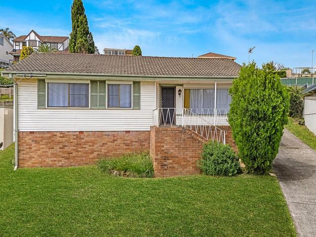 House for rent in Wollongong West, New South Wales