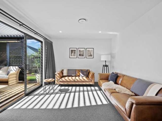 House for sale in Chaslands, Canterbury