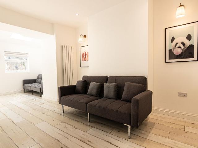 Apartment for rent in Bulk, Bare