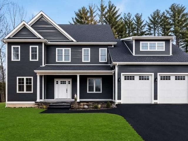 House for sale in North Reading, Massachusetts