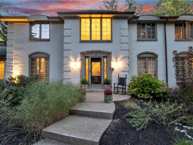 House for sale in Orchard Park, New York