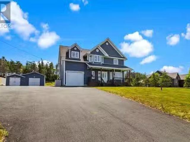 House for sale in Flatrock, Newfoundland And Labrador