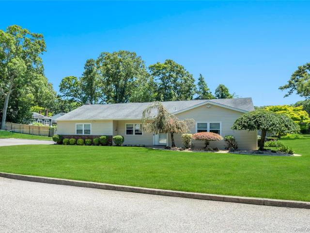 House for sale in Centereach, New York