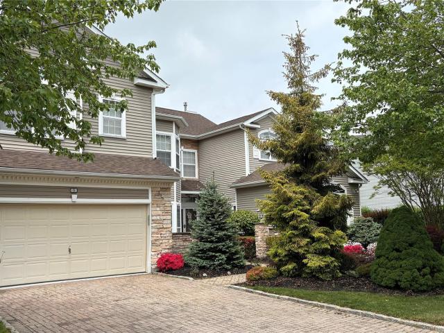 Condo for sale in Mount Sinai