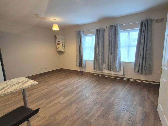 Apartment to rent in Carlow, North Tipperary
