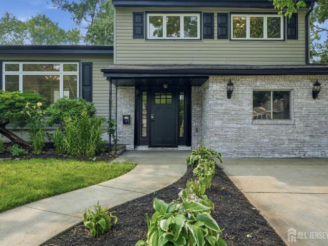 House for sale in Cliffwood, New Jersey