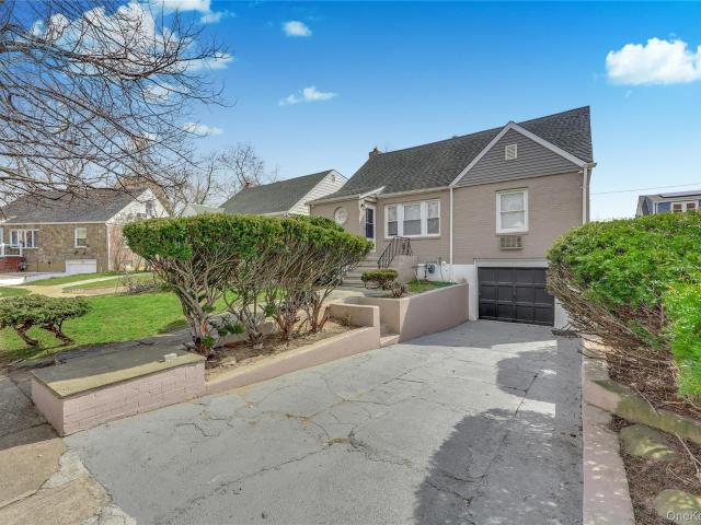Property for rent in Nassau, New York