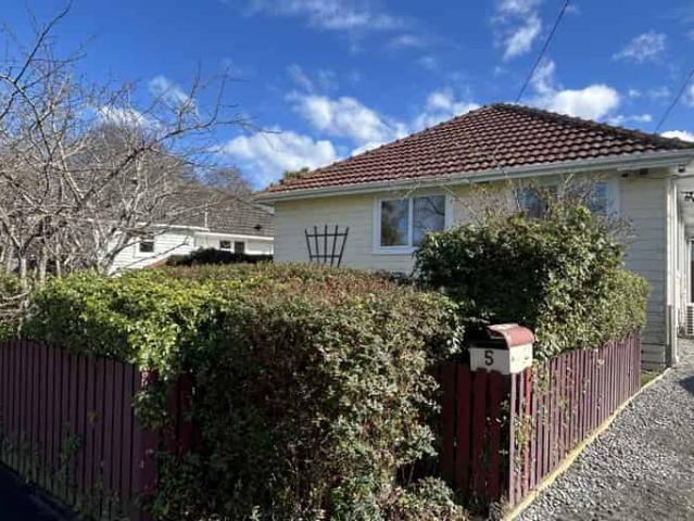 House for rent in Chaslands, Canterbury