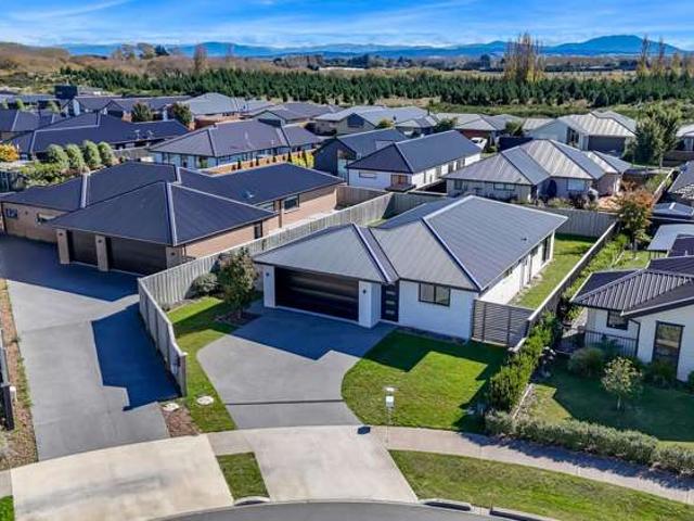 House for sale in Pegasus, Canterbury