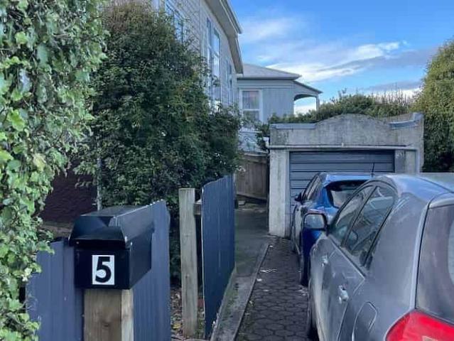 House for rent in Otakou