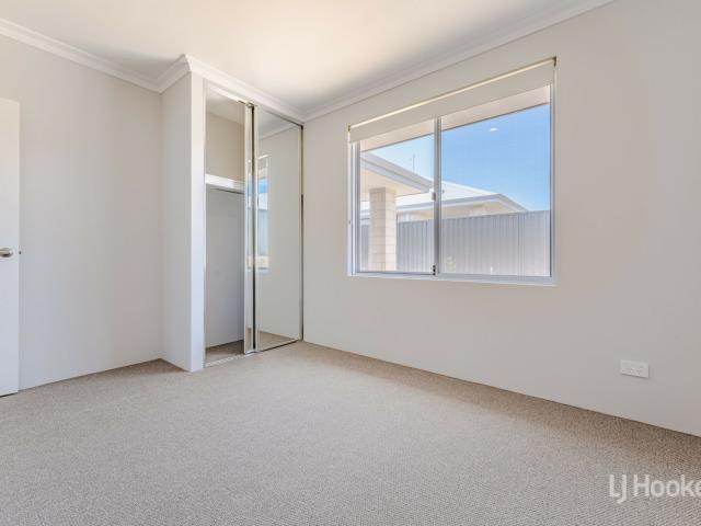House for rent in Madora Bay