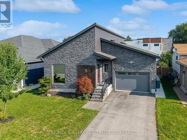 House for sale in Niagara, Ontario