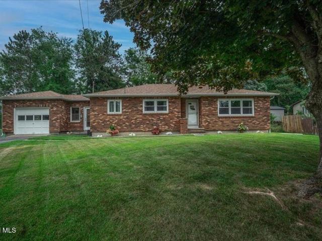 House for sale in Saratoga, New York