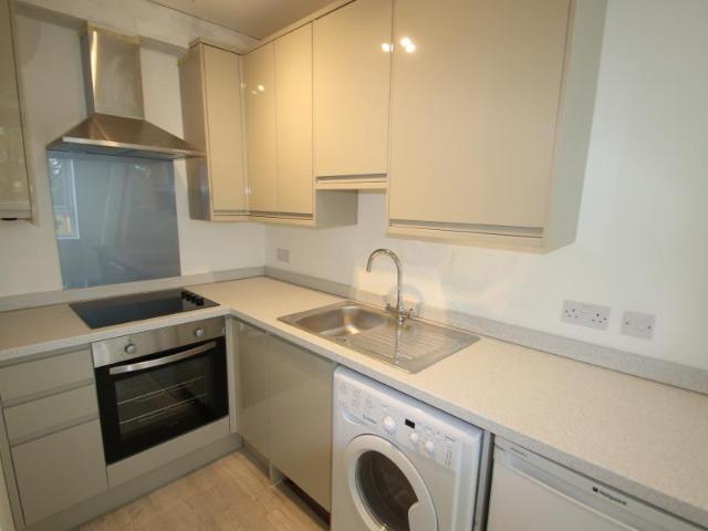 Apartment for rent in Knaphill, Woking