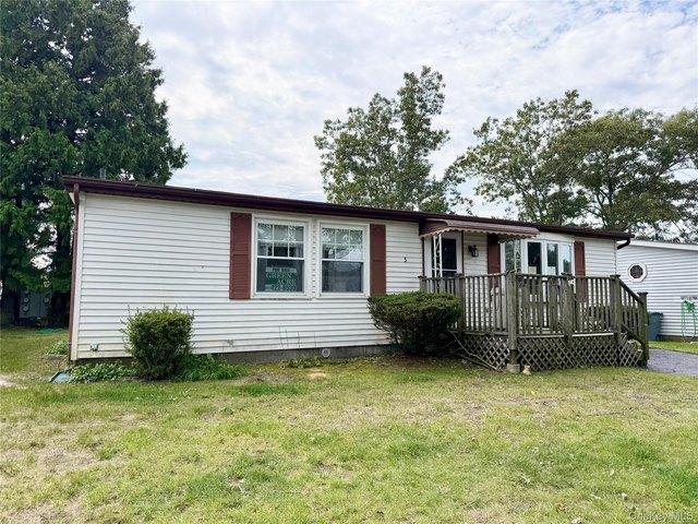 Condo for sale in Manorville, Town of Brookhaven