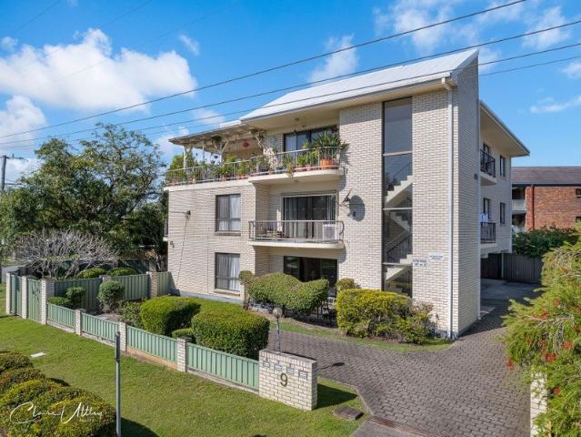 Townhouse for sale in Toombul, Queensland
