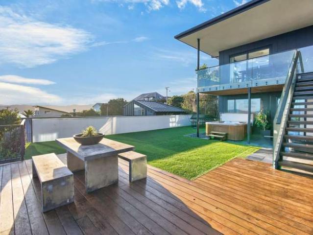 House for sale in Days Bay, Wellington