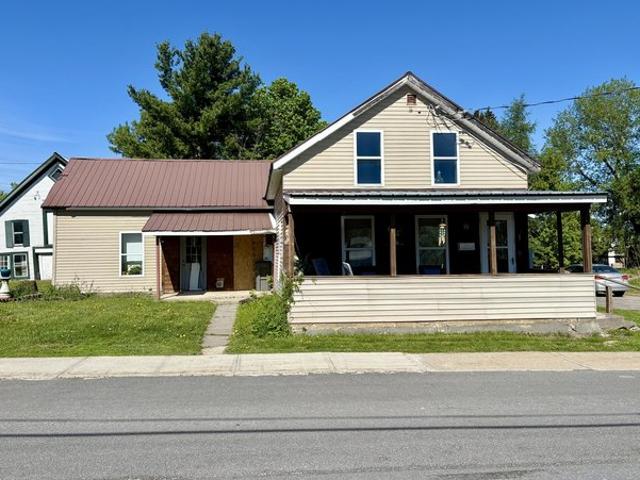 House for sale in Chateaugay, New York