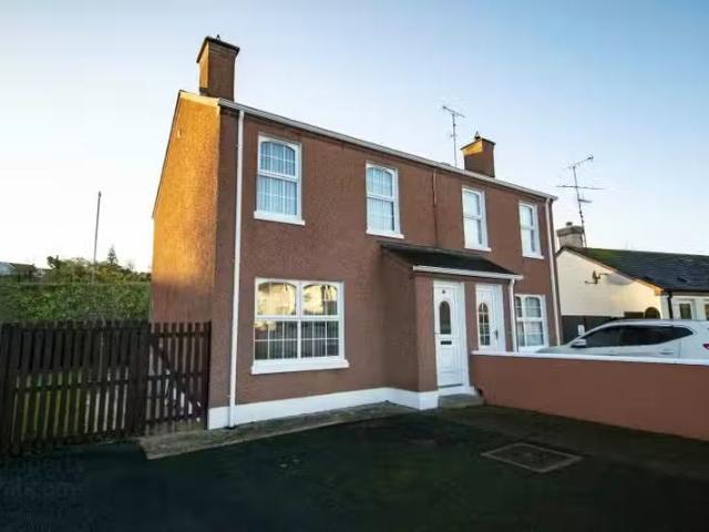 House to rent in Moneygold, Connacht