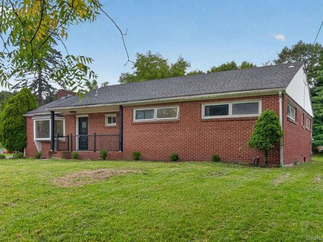 House for sale in Cuddebackville, New York