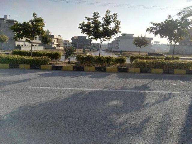 Land for sale in Wah Model Town phase 1, راولپنڈی ڈویژن