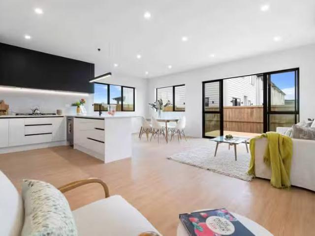 House for sale in Awhitu