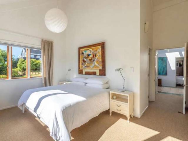 House for sale in Surfdale, Waiheke