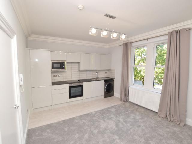Apartment for rent in Hookstone, Harrogate