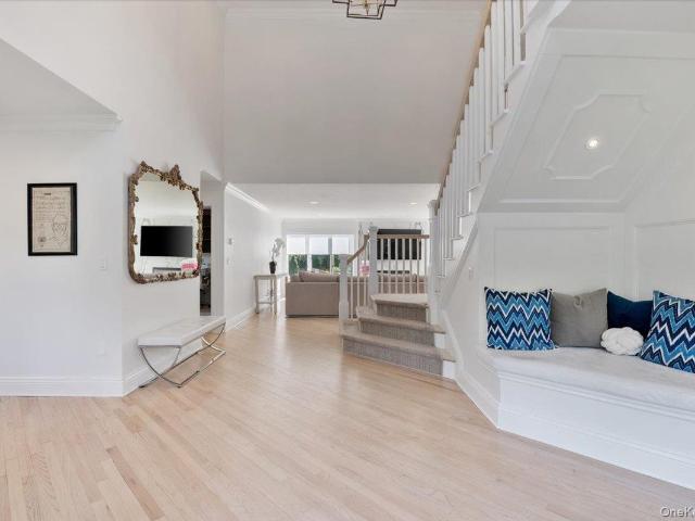 House for sale in South Huntington, Town of Huntington
