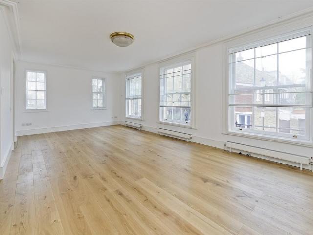 House for rent in Royal Borough of Kensington and Chelsea, Greater London