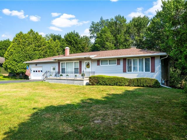 House for sale in Oneida, New York