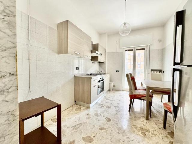 Appartamento in affitto a Municipio 1, Puglia