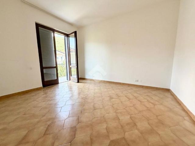 Appartamento in affitto a Rotondi, Campania