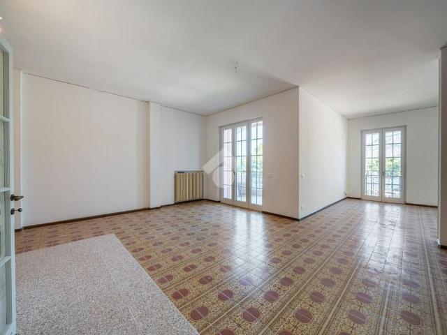 Appartamento in affitto a Garda, Verona
