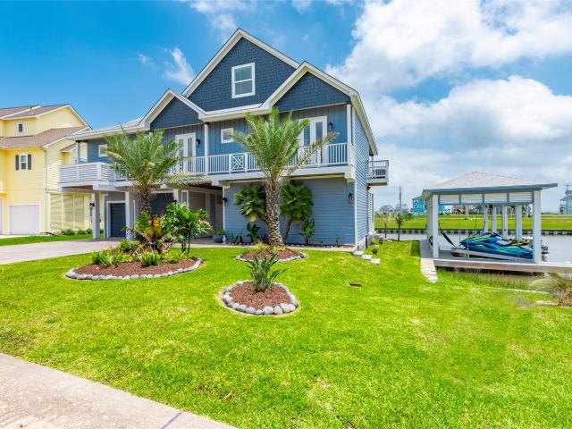 House for sale in Hitchcock, Texas
