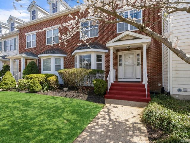 Property for sale in Huntington, New York