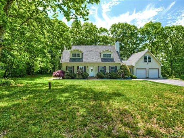 House for sale in Norwich, Connecticut