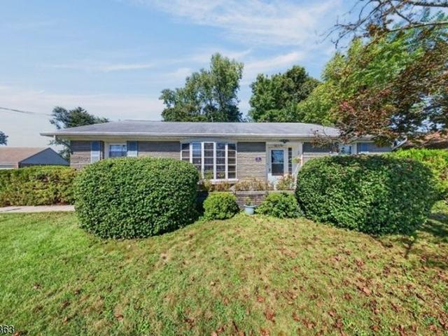 House for sale in Middlesex, New Jersey