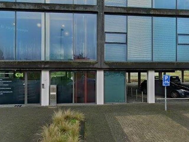 Bedrijfspand te huur in Bergschenhoek, Zuid Holland