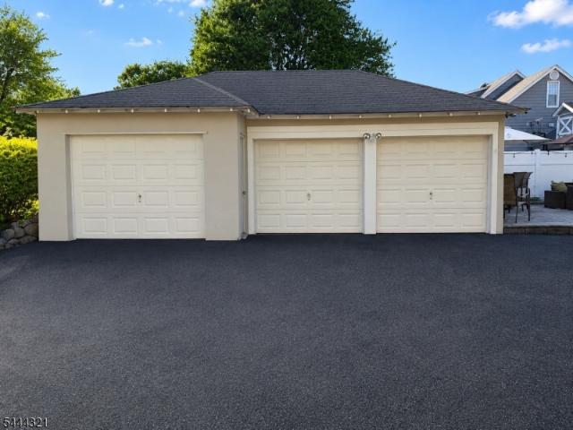 House for sale in Wyckoff, New Jersey