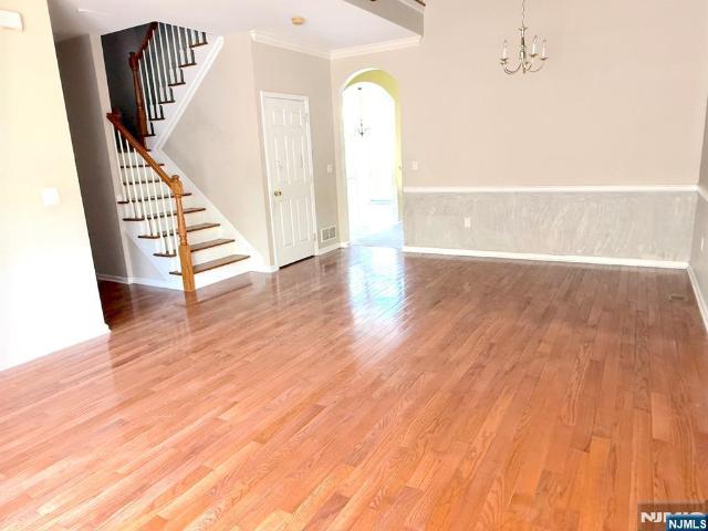 Townhouse for sale in Cedar Grove, New Jersey