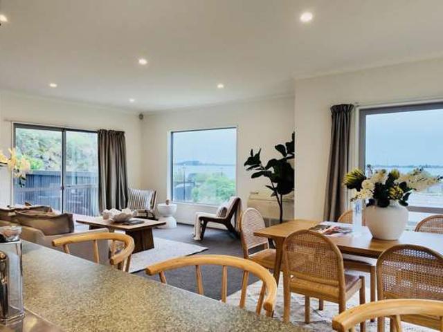 House for sale in Chaslands, Canterbury
