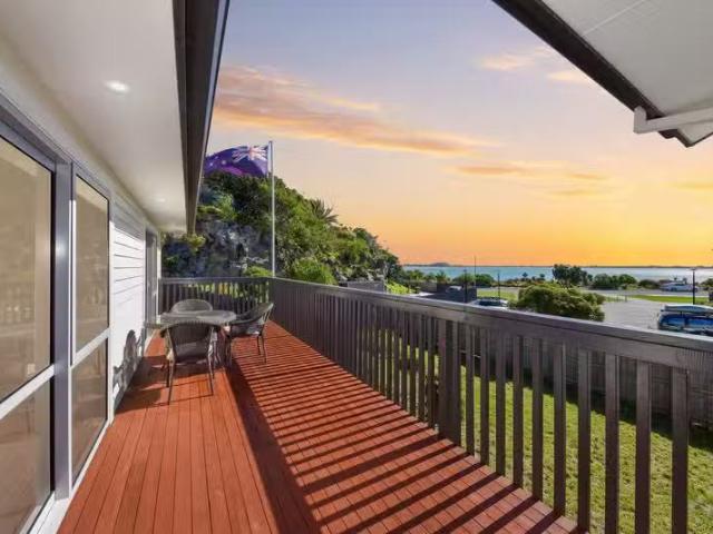 House for sale in Chaslands, Canterbury