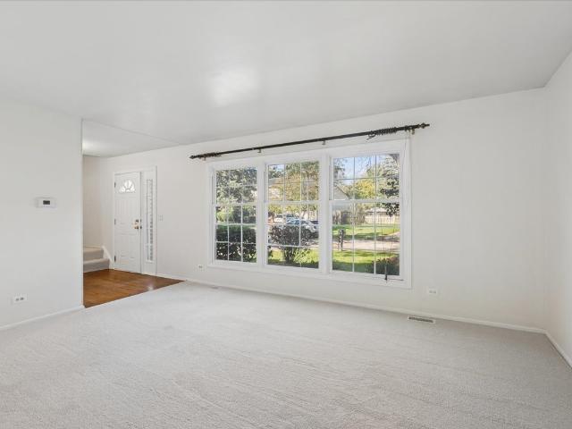 House for sale in Deerpath Subdivision, Vernon Hills