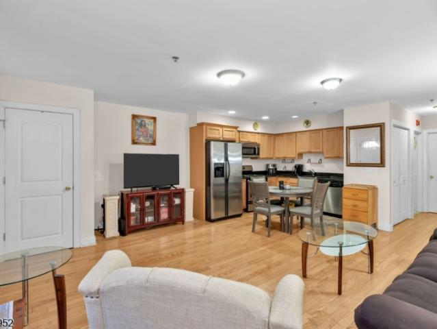 Condo for sale in Union, New Jersey