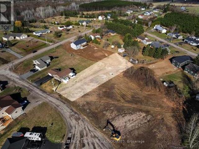 Land for sale in Renfrew, Ontario